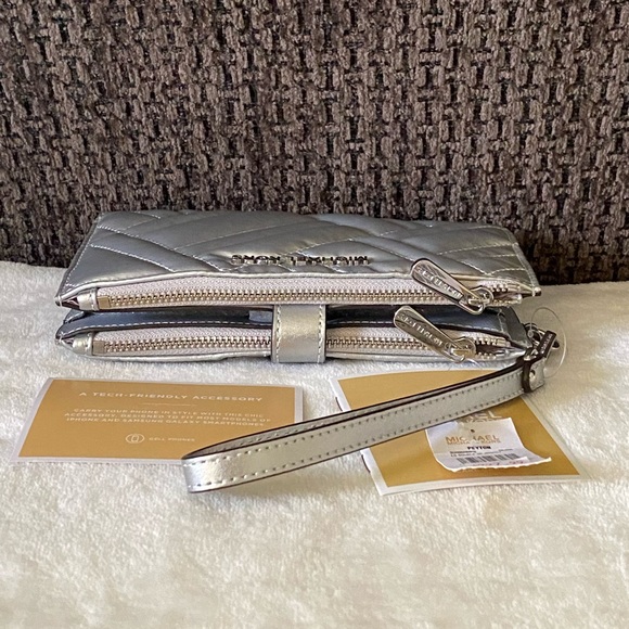 SOLD! NWT Michael Kors Peyton Double Zip Wristlet - Picture 13 of 16